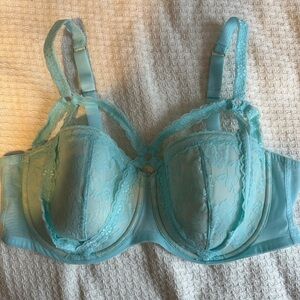 Lace Underwire Bra in Light Blue